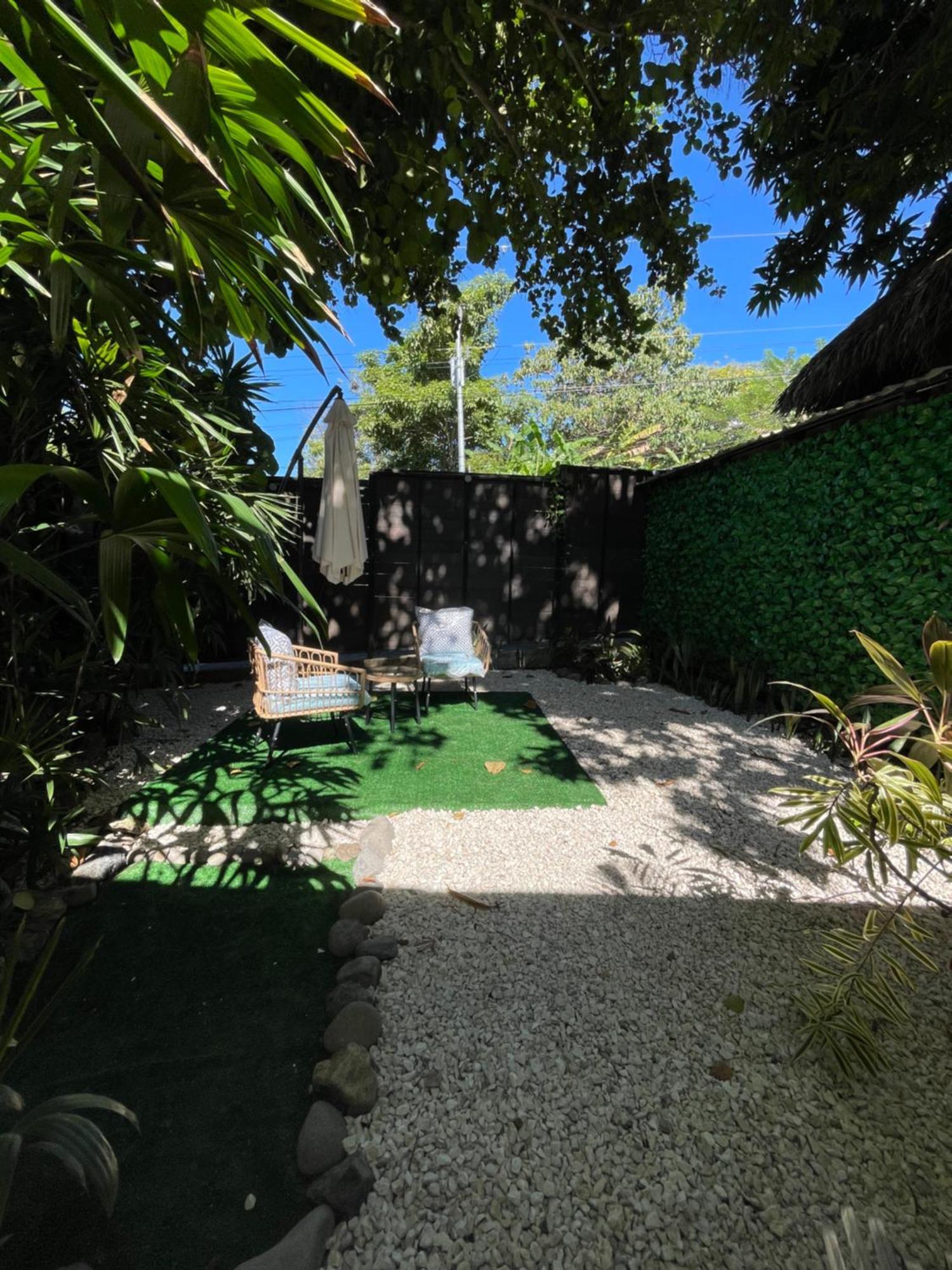 Fuego Lodge Playa Santa Teresa  Εξωτερικό φωτογραφία
