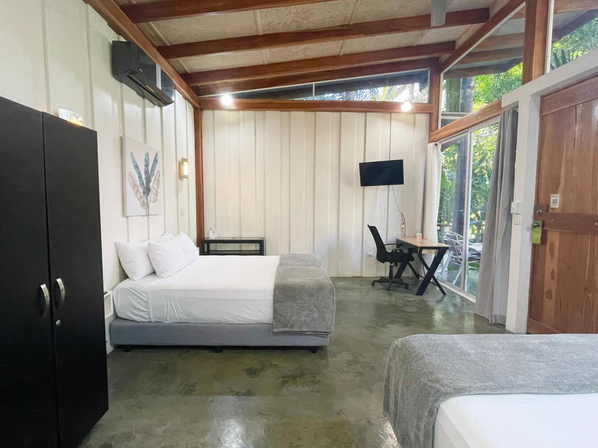 Fuego Lodge Playa Santa Teresa  Εξωτερικό φωτογραφία