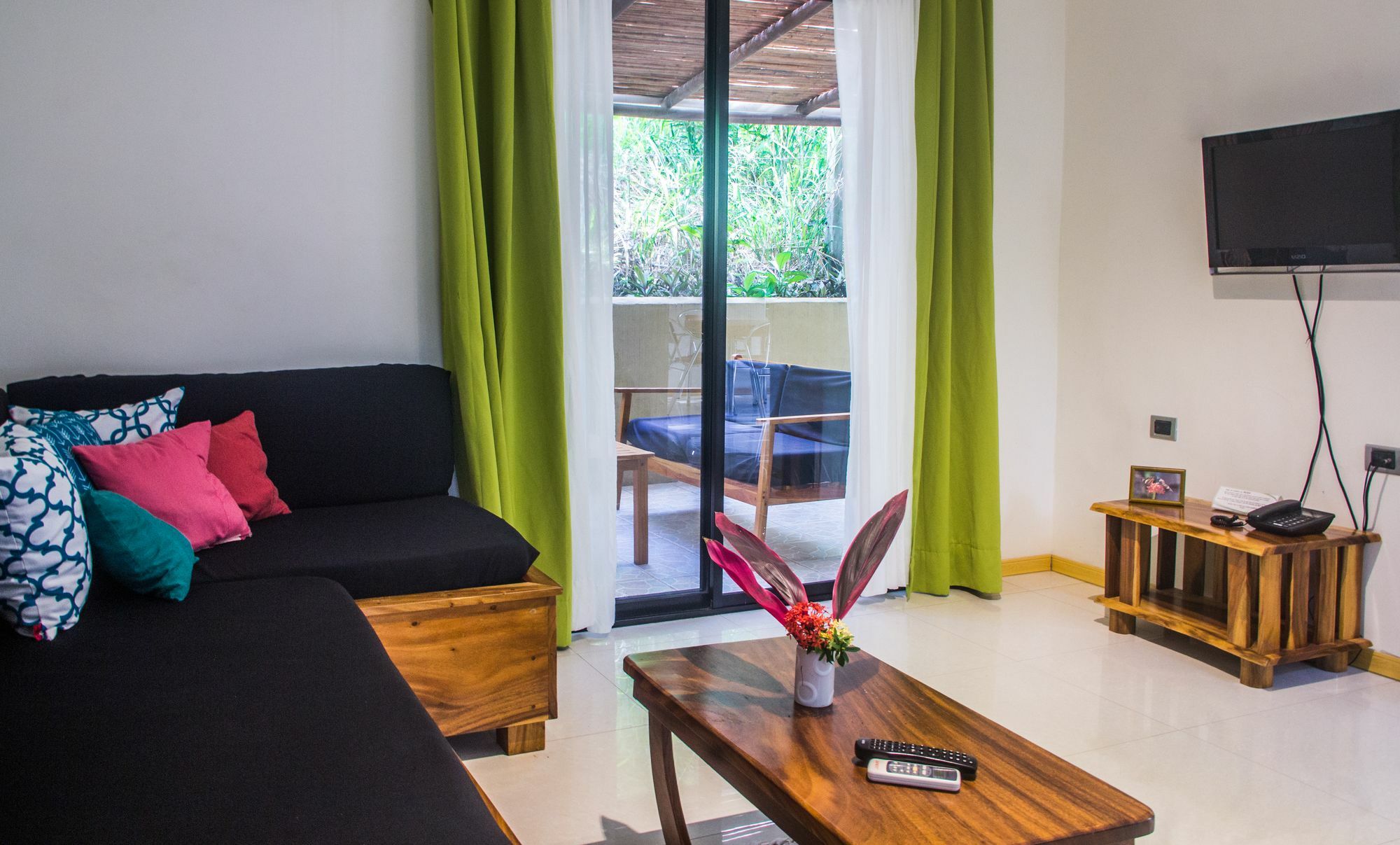 Fuego Lodge Playa Santa Teresa  Εξωτερικό φωτογραφία